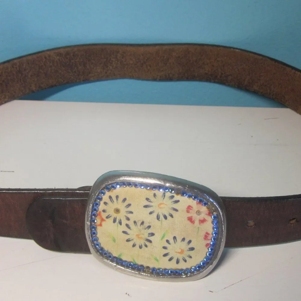 Rustic Leather Belt & Silver Metal Floral Buckle Size 32